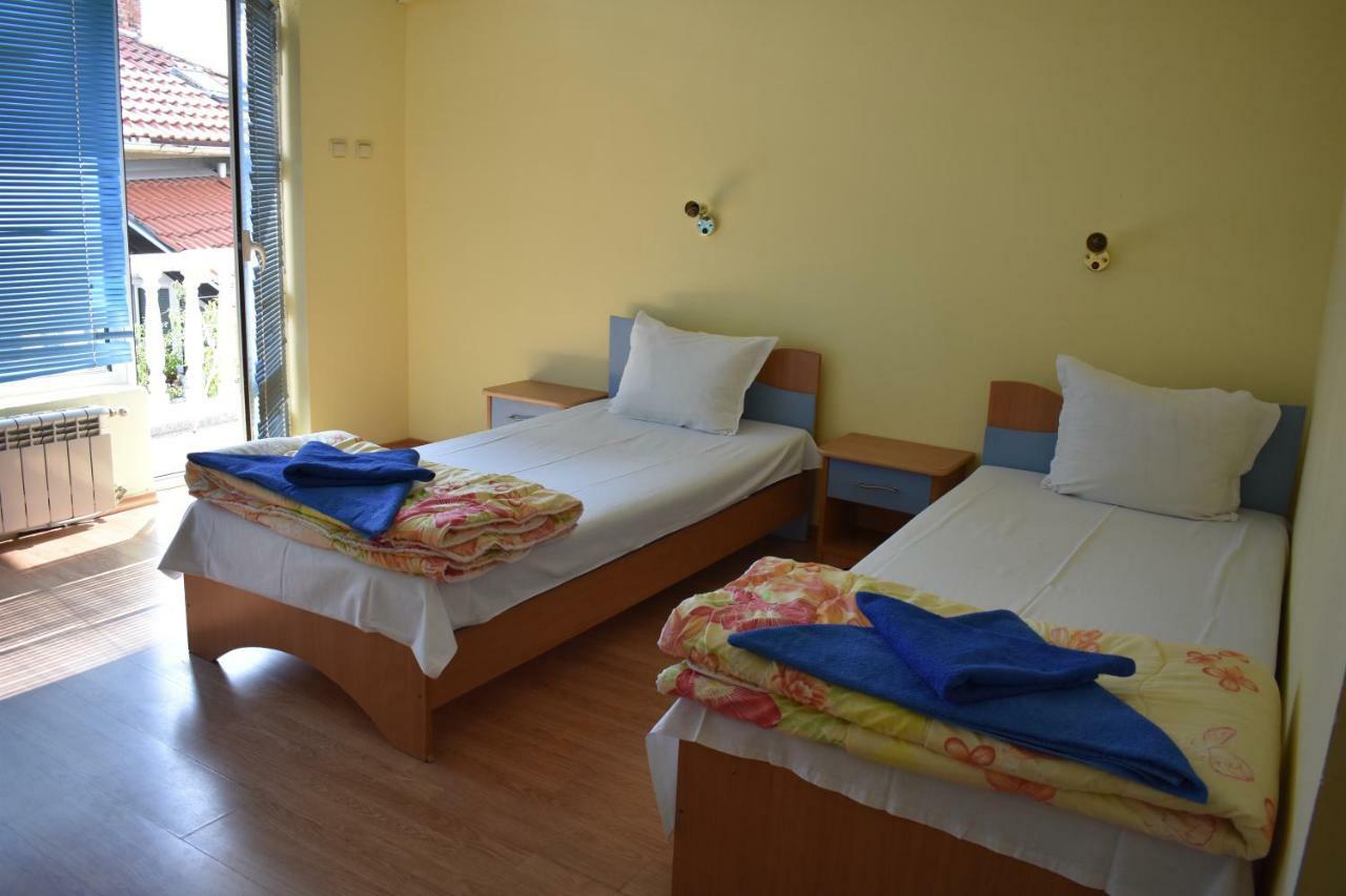 Exotic Guest House Sozopol Exterior photo