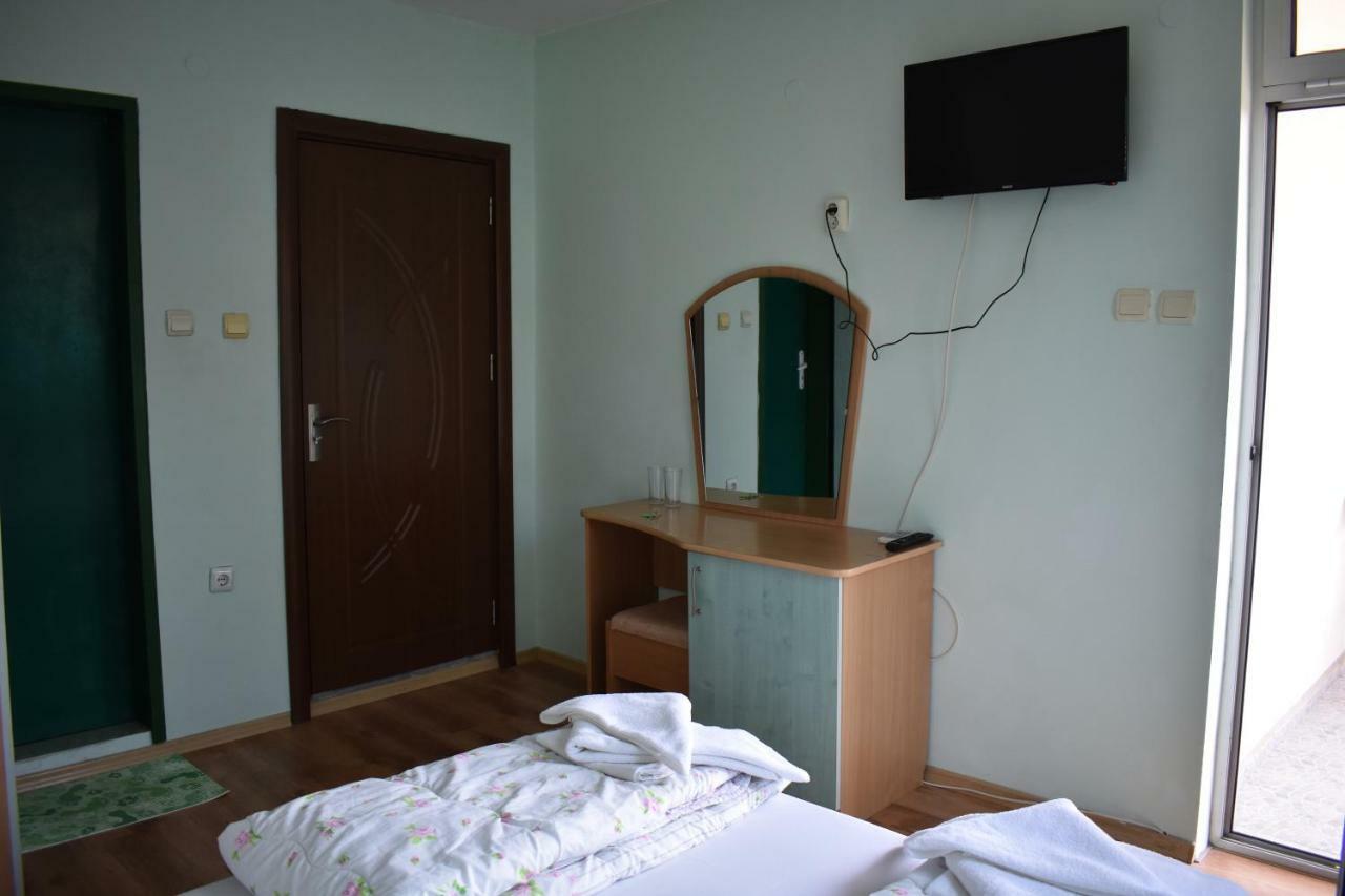 Exotic Guest House Sozopol Exterior photo